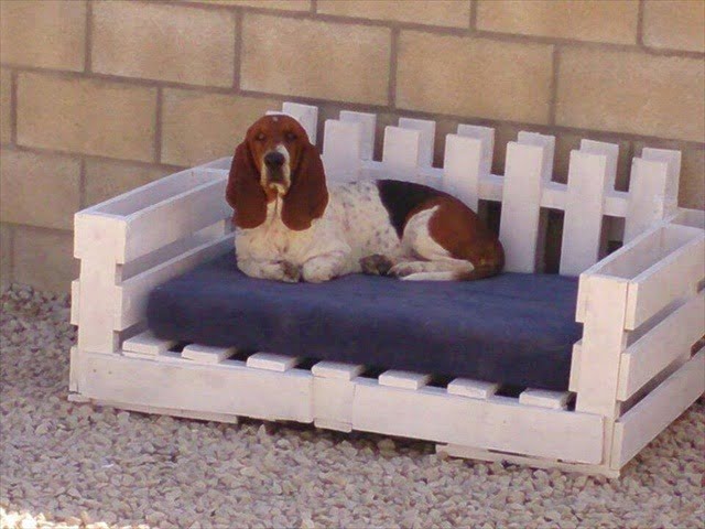 pallet-dog-bed