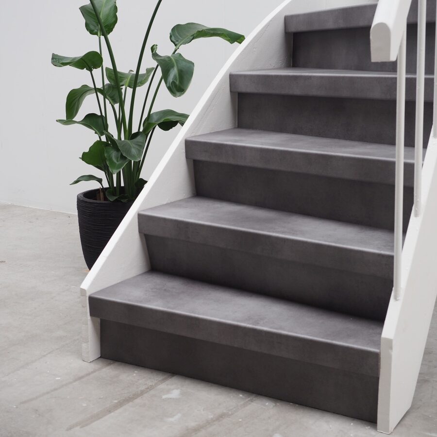 Complete set traprenovatie natuurlijk grijs eiken pvc