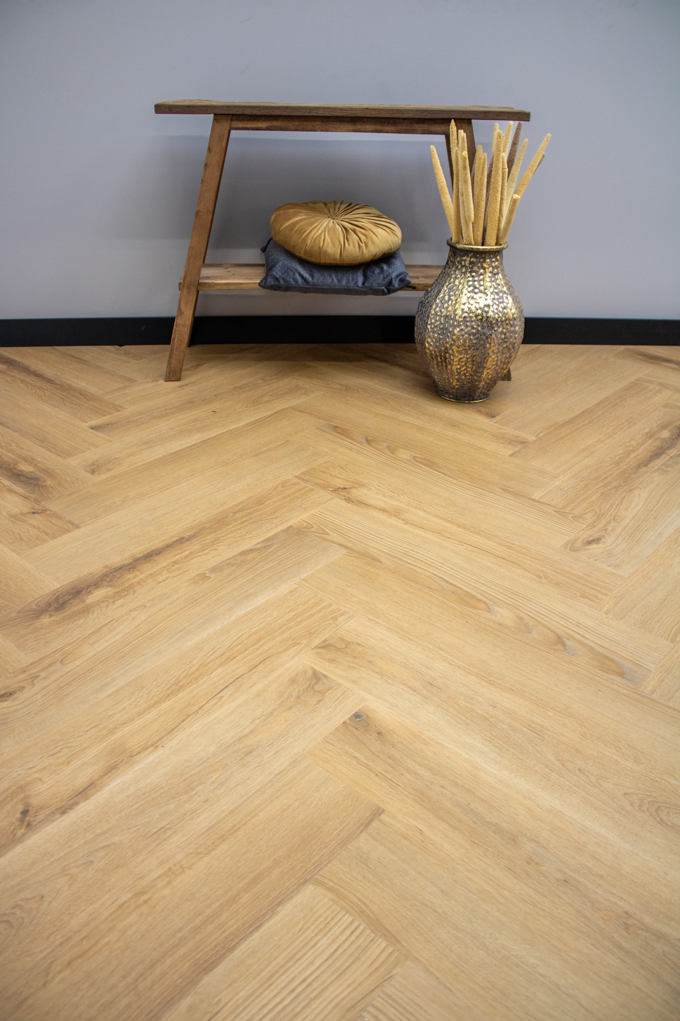 Zacht taupe klik PVC-visgraatvloer